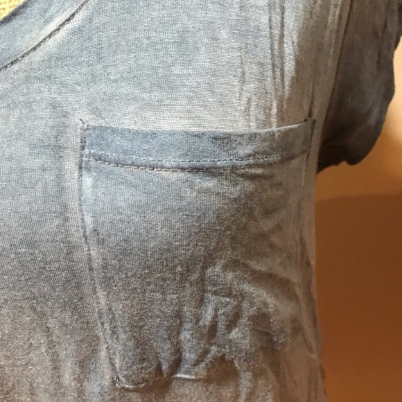 ▪️Super Soft Two Toned Tee - Picture 5 of 9